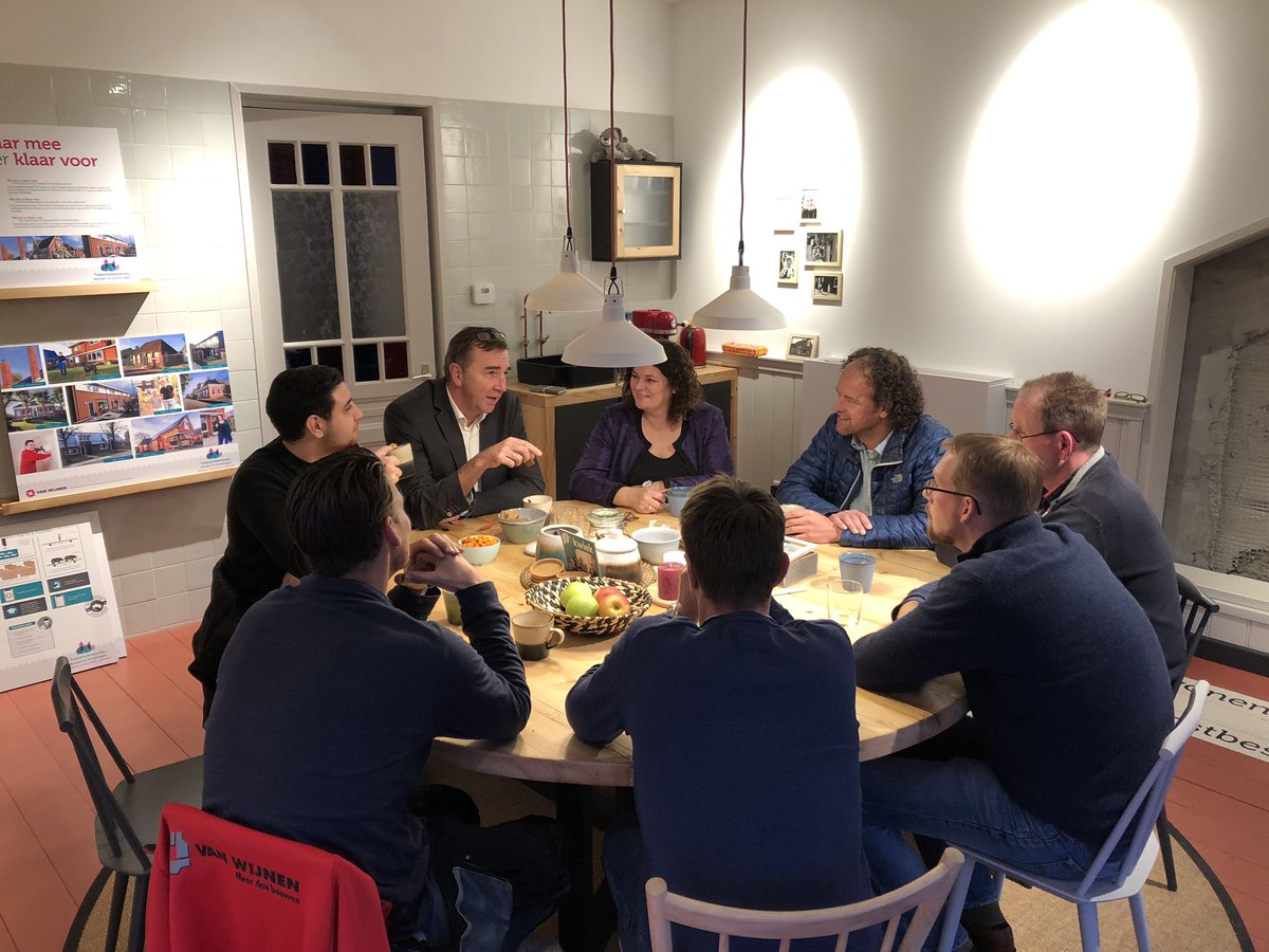 Evaluatie met de collega’s over het project #postkoamer in #tenpost <a href="/urgenda/">@urgenda.bsky.social</a> <a href="/VanWijnenGroep/">Van Wijnen</a> <a href="/hannekevantslot/">Hanneke Van 't Slot</a> conclusie dik in orde.