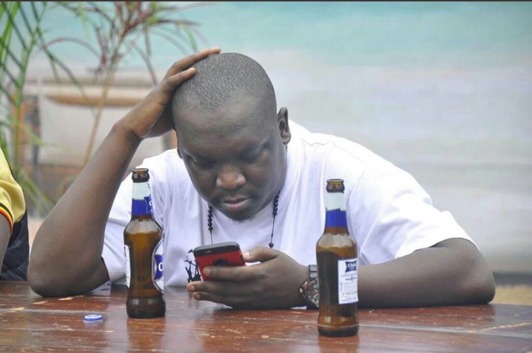 _Bray_95's tweet photo. wen you accidentally open the "Btw i need a loan" whatsapp message from the beb u been ignoring.. https://t.co/ZMwfxJCrK5