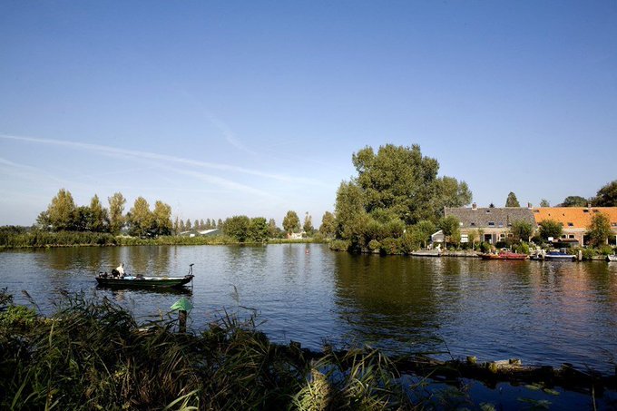Het grootschalige baggeren van de #OostelijkeVechtplassen krijgt prioriteit, hebben bestuurders van het gebiedsakkoord besloten.
De locaties worden 'opgeknipt', de uitvoering wordt komend jaar voorbereid en start halverwege 2020. Meer weten? ➡ https://t.co/lszKmcu9MN