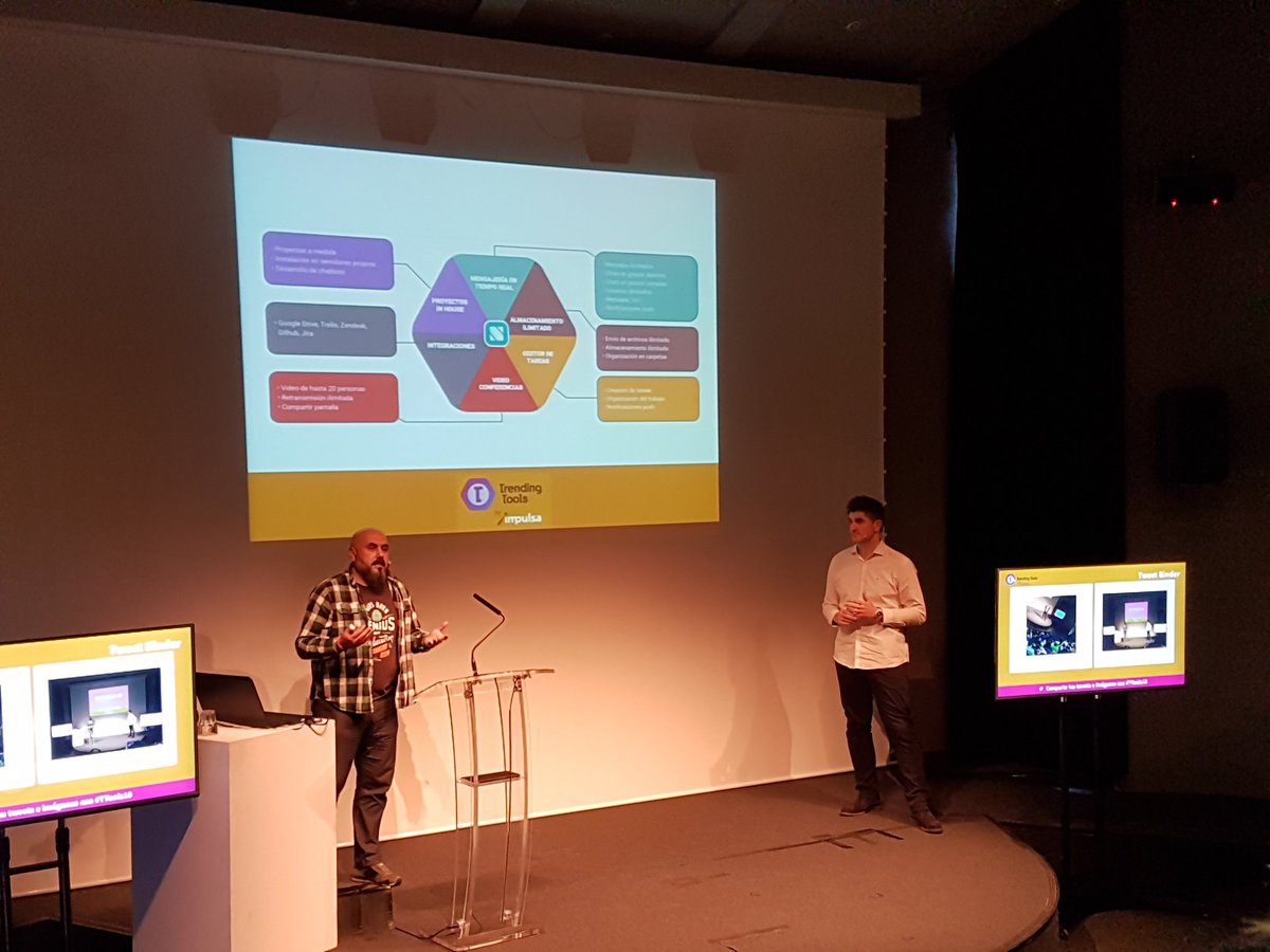 PantigaCris's tweet photo. Qué gustazo oir de nuevo a Mr @rubenllames con sus consejos de #herramientas #SocialMedia en #ttools18 https://t.co/esgWMoIW96