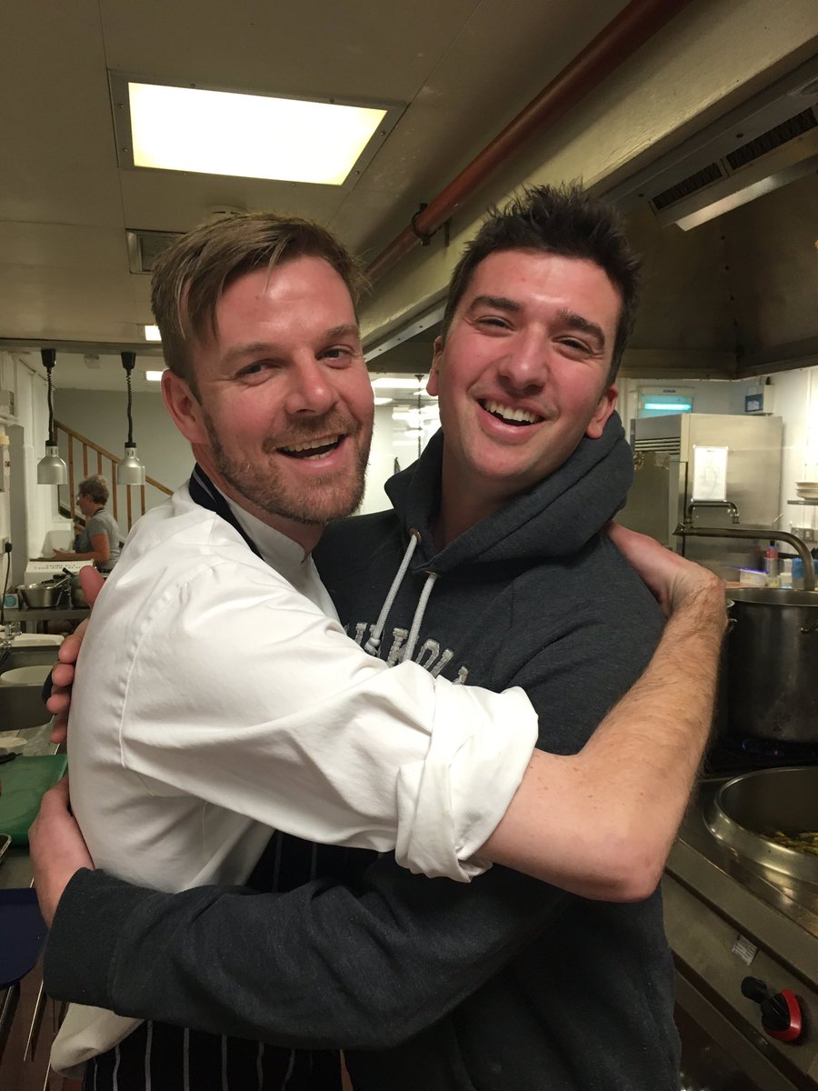 <a href="/bowditchfish/">Phil Bowditch</a> back <a href="/castletaunton/">The Castle at Taunton</a> supplying fish <a href="/hugh_hazelwood/">hugh hazelwood</a> #buddies #bromance #friends4eva