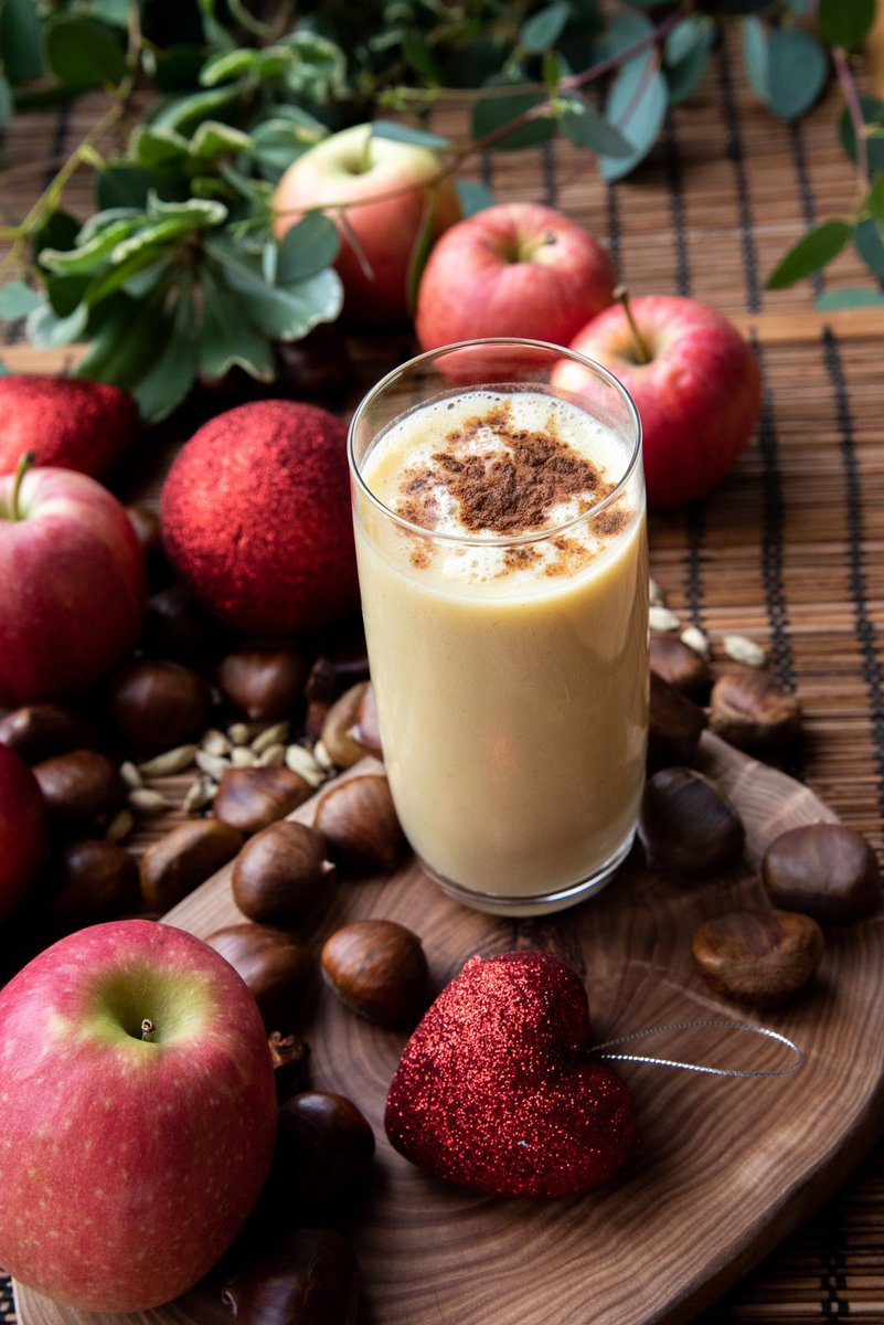 Who doesn't love a nice spiced apple healthy smoothie to make them a thing of Christmas?
I just shot some amazing photos with <a href="/Herbalife/">Herbalife</a> new Christmas flavour smoothies taking part in a photography competition!
I am so happy with the result! I hope you like it too!