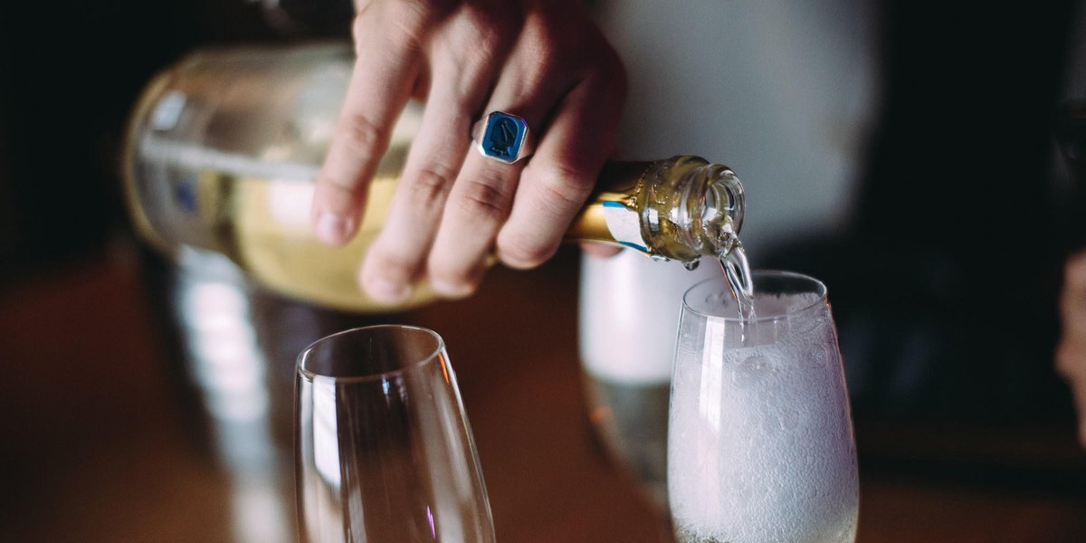 Enjoy a sparkling glitter and glamour dinner at 5&amp;33 to finish your year in style!✨🥂 Have you made your reservation yet? 🤩🌟➡️bit.ly/5and33-NYE