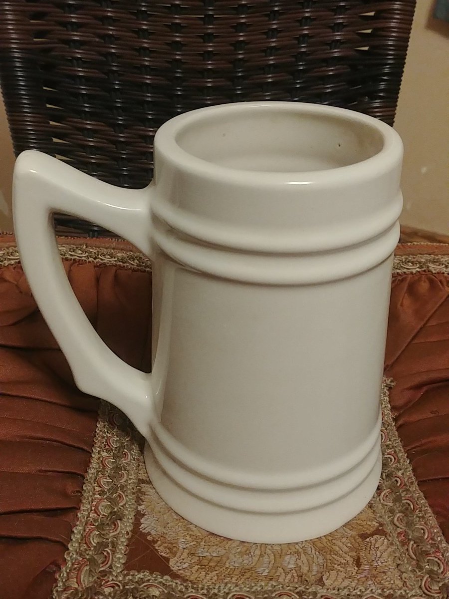 ElestialR's tweet photo. Finals are done!! Now it is time to sit back, have a mug of tea, and start writing my #novel!!! So very excited! https://t.co/U70UuodpZq