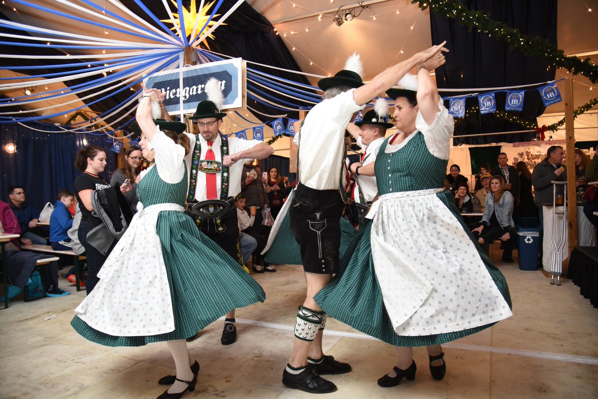 BDCBaltimore's tweet photo. Looking for something unique to do this weekend? Head to #Baltimore’s Inner Harbor &amp; experience the magic of the authentic German Christmas market. Click the link to read why it was ranked one of the 15 most festive Christmas markets in the US! https://t.co/yqrVZMTApB #MyBMore https://t.co/hiOZg4QNye