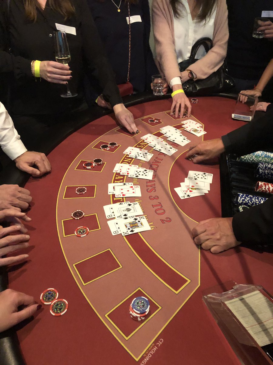 Faites vos jeux ! De warmste casino #warmsteweek #goededoel #moedersvoormoeders #networking vooral een fijne avond !