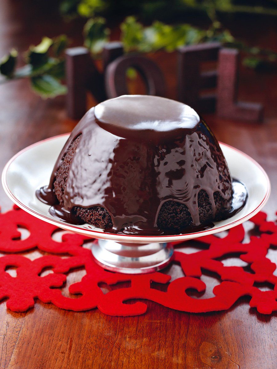 Prof_Protein's tweet image. Have you decided on your Xmas Pudding yet? Take a look at these gorgeous chocolate desserts from @Nigella_Lawson Xmas Pudding for chocolate lovers ❤️ why not try it with some of our delicious @Prof_Protein chocolate 
buff.ly/2Ea1X9K