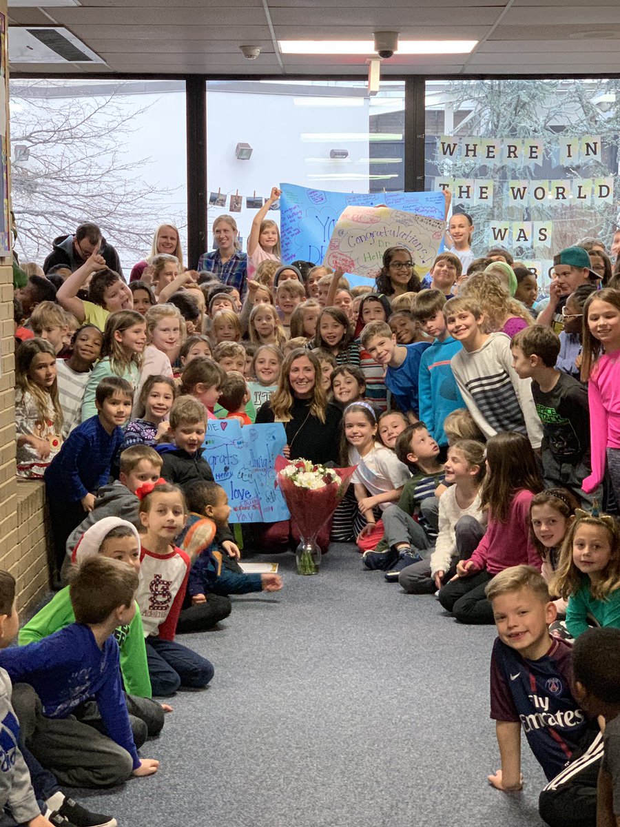 SLEPSAStL's tweet photo. Congratulations to @melissahellwig4 our Outstanding Assistant Principal of the year!  @ParkwaySchools https://t.co/m4YtuKNndh