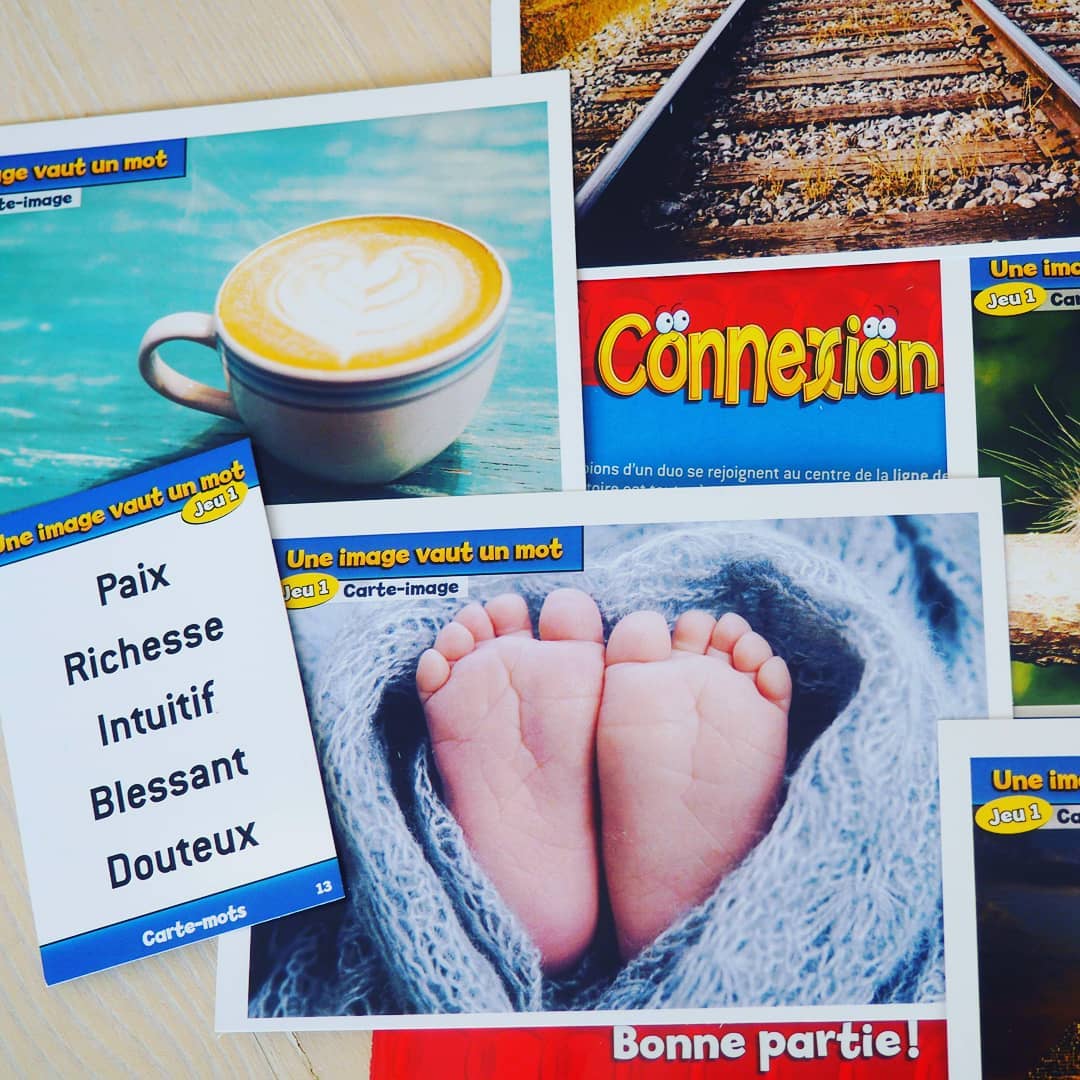 Notre avis sur le jeu Connexion chez <a href="/EGladius/">Editions Gladius</a> 
On aime les jeux qui encouragent les discussions et les fous rires ♥
#jouerenfamille
mamanetcie.com/les-jeux/1102-…