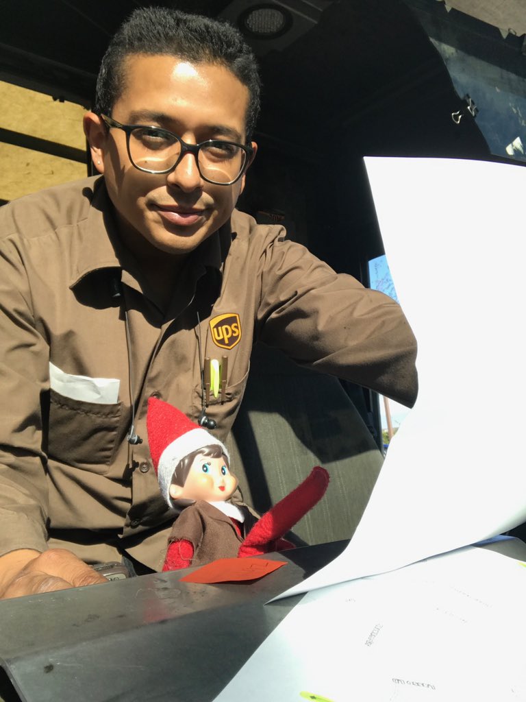 Lionel and I are navigating to our next stop 🎅🏼📦🛑
•
#staycalmhavefun #peaksmiles #elfie #santaslilhelper #UPS #ProudUPSers #coronacenter #safetyfirst <a href="/jrindafernshaw/">Fern Shaw</a> <a href="/CoronaCenterUPS/">Corona Center</a> <a href="/UPS/">UPS</a> <a href="/UPSers/">UPSers</a>  @benjaminmrogers <a href="/erockspark/">Erik Spark</a> <a href="/MorabitoKeith/">Keith Morabito</a> <a href="/CuceTom/">Tom Cuce</a>