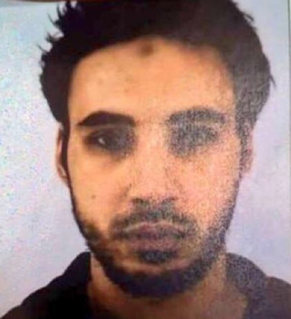 matteosalvinimi's tweet photo. Il terrorista islamico che ha ucciso innocenti a #Strasburgo è morto. Amen, non sentiremo la sua mancanza.
Una preghiera per i feriti che stanno ancora lottando. https://t.co/aY0Y4ADF1N