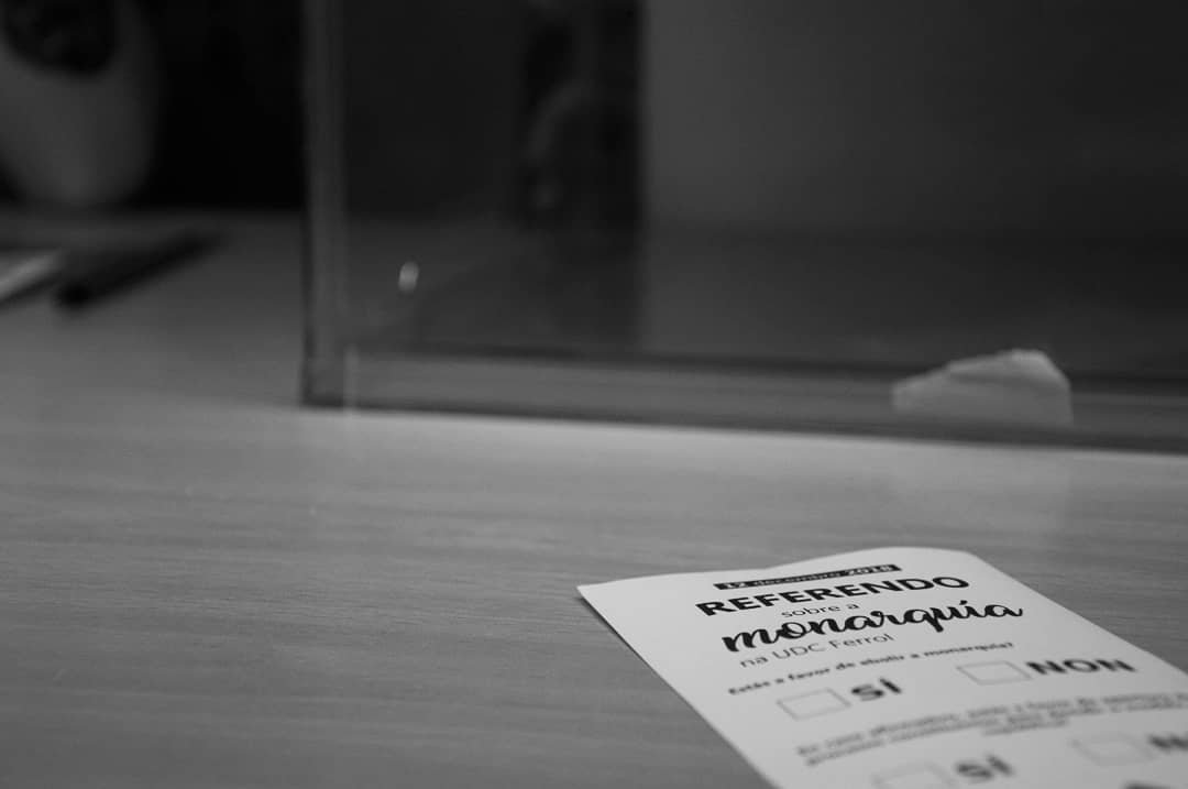 EeMGaliza's tweet photo. Esta semana concluíron os referendos celebrados nas universidades galegas. Foron practicamente todos os campus os que seguiron a ondada de consultas que está a percorrer todo o Estado, tanto en facultades coma en barrios. https://t.co/TKuVBDAS3D