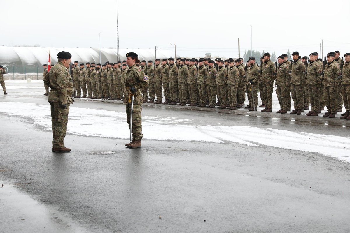 balt_security's tweet photo. Change of command within Danish π©π° contingent, part of the .@NATO's #eFP battle group in Estonia πͺπͺ #BGEST - Lt. Col. Carsten Winther handed over command to the contingent's new commander, Maj. Lotte Mathiesen. #WeAreNATO
πΈ by @Kaitsevagi
πhttps://t.co/p8T8bVTG7K https://t.co/NLYBouGcSZ