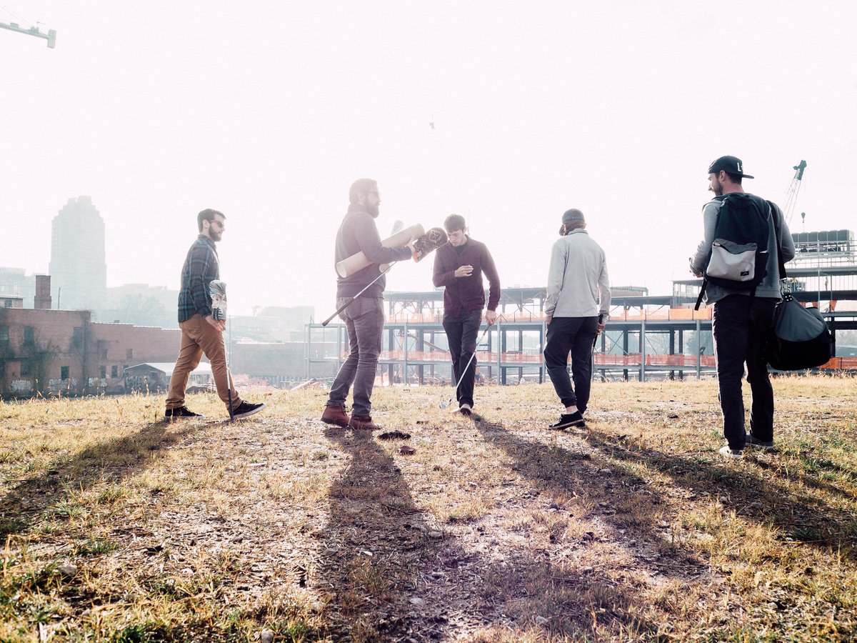 Young adults (18-35) account for 26% of golfers and pump about $5B into the industry every year. See how the game's next generation is also making waves as successful #golf entrepreneurs: thengfq.com/2018/12/millen… <a href="/NoLayingUp/">No Laying Up</a> <a href="/swanniesapparel/">Swannies Golf</a> <a href="/BradleyPutters/">BradleyPutters</a> @lieandloftgolf