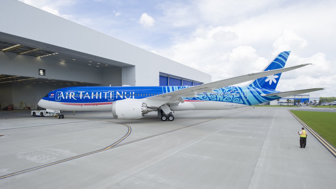 thedesignair's tweet photo. @AirTahitiNui has done an amazing job updating its livery. Working with @Boeing and @TEAGUE1926 their 787 is a beautiful ambassador for the country and has won best new livery 2018 at our @thedesignair #awards https://t.co/U1G53vznfo https://t.co/xLwll31Vs2