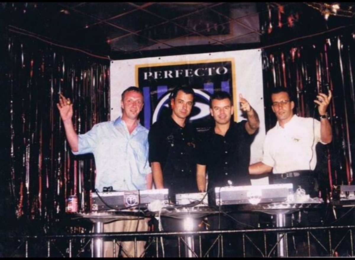 Paul Oakenfold Tbt Ago When I Went In To Cuba And Played On Turntables For The Essential Mix In 1999 Check Out A Young Dave Ralph On The Left T Co Xyzgd8f0d1