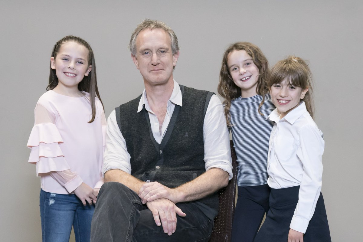 MockingbirdPlay's tweet photo. Nessa, Eve and Summer will be sharing the role of Scout in To Kill A Mockingbird. They were very excited to meet Simon Robson last week, who will be taking on the role of Atticus Finch. 
For tour info head to our website https://t.co/nDU3Oq0FVG https://t.co/Zild4mfJMM