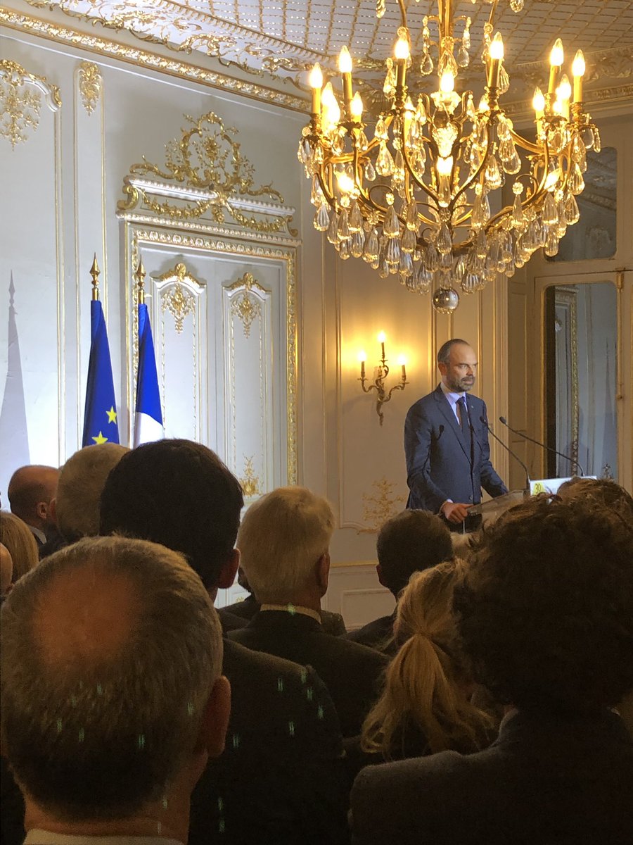 Relire le discours prononcé hier soir par le Premier Ministre à l'occasion du 30ème anniversaire de @Villes2France gouvernement.fr/partage/10788-… via <a href="/gouvernementFR/">Gouvernement</a>