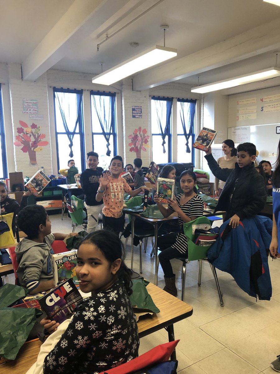 Lima_FortesES's tweet photo. Thank you @HasbroCorporate for the kindness. We take our pledge seriously at @ElementaryLima @pvdschools https://t.co/wTkKd8XT8W