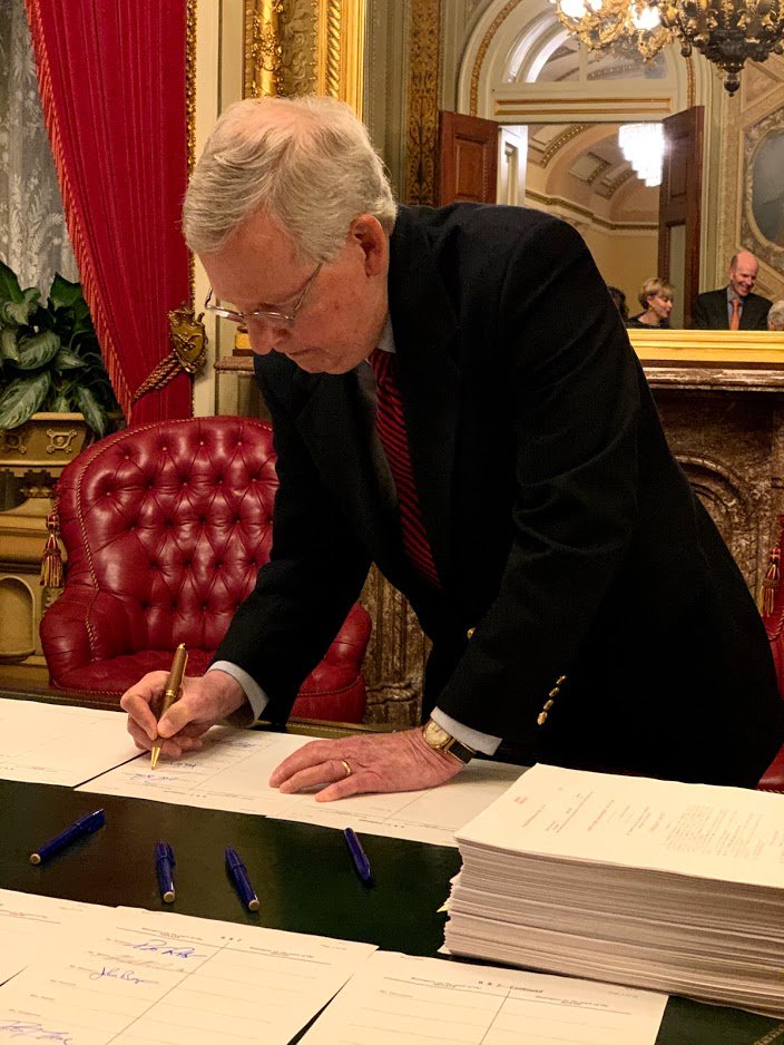 McConnellPress's tweet photo. via @westkystar: @senatemajldr Mitch McConnell has played a key role in turning #hemp into a legal crop https://t.co/A9gjNdGmOt #Kentucky #hemppen https://t.co/NxiOlu1GyU