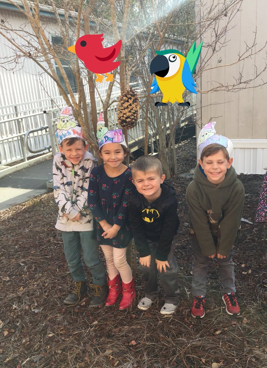 JennyWalters201's tweet image. We can... be kind to animals! Thank you @Crystalanna for the pine cones! #CodingtonCares #NHCSchat @g_elmore8