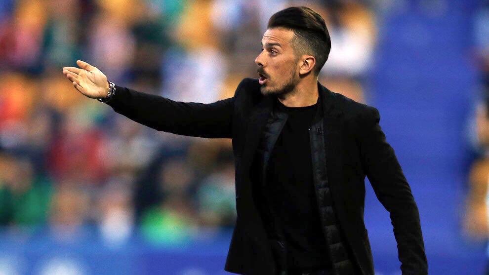 يعقد النادي مؤتمر صحفي غداً لتقديم المدرب الاسباني Rubén de La Barrera
في تمام الساعة 5 مساءً بالقاعة الإعلامية بالنادي #الأهلي .