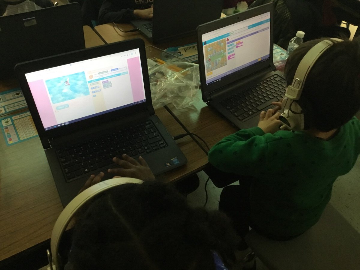 MrsCannon_LIB's tweet photo. Even though Hour of Code ended, second grade students are still working on their skills! #coding #SCES18 https://t.co/uaYxGzLhvp