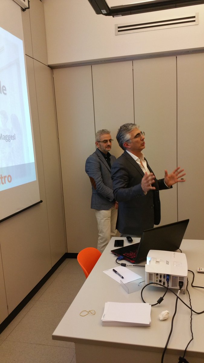 Forma_Mentis's tweet image. Time Break Training  sull'Intelligenza Relazionale: Luigi introduce l'evento formativo

#softskills #timebreak #training #timebreaktraining #Tbt @UmbertoMCoach @LuigiSantapaga @CinziaVioli