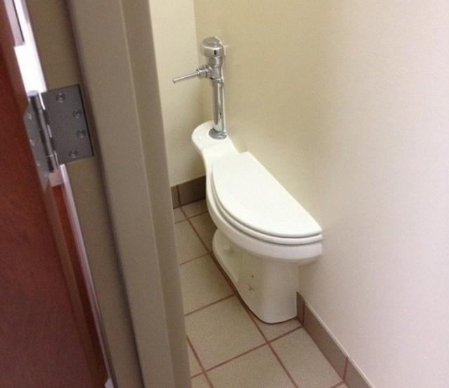 Minnesota Fed restroom.