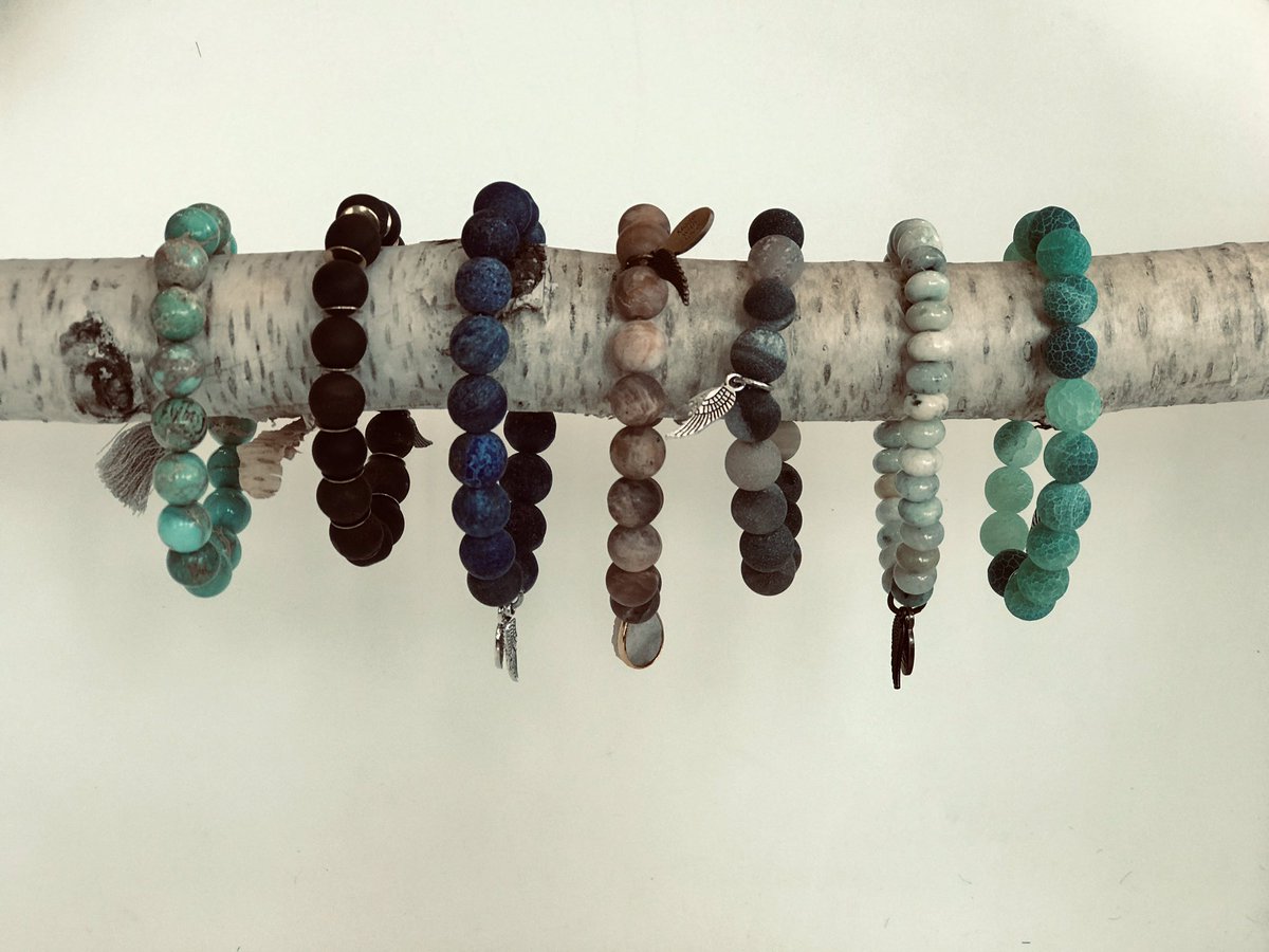 salonlaterre's tweet image. OMI gosh do we love @omi_beads!! Stop into #salonlaterre today to pick up your healing stone bracelet! You deserve it💜💚