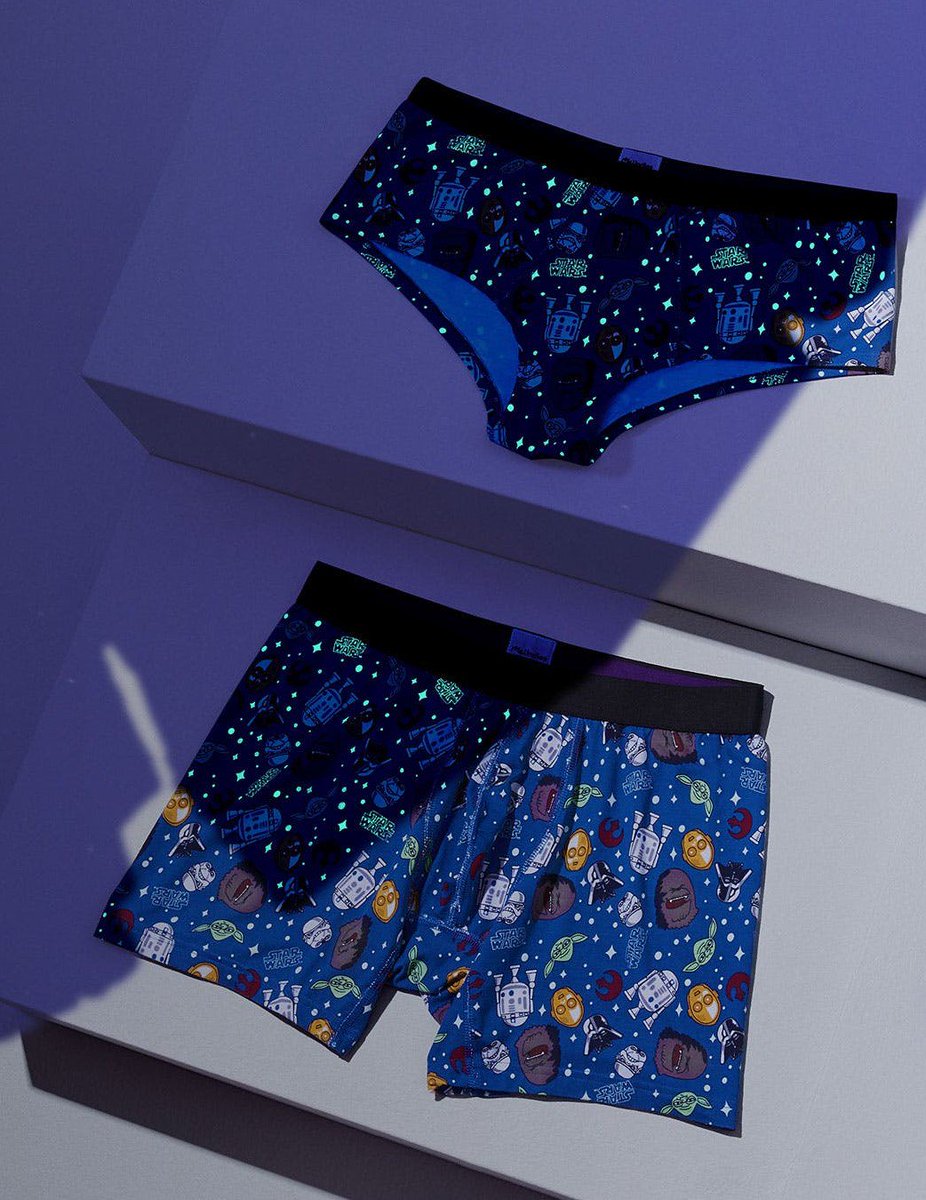 I need a nerdy girlfriend to wear these with me. Any takers? 😉
#MeUndies #girlfriendapplication #nerd #starwars #starwarsnerd