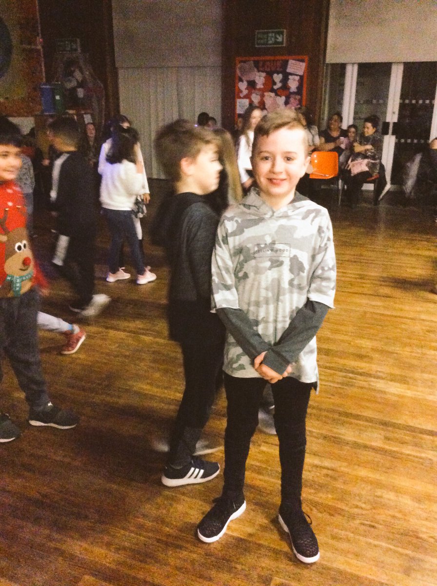 StThomas_CE's tweet photo. What a fantastic turn out for our Christmas disco! ๐ ๐บ ๐ ๐
๐ฝ Thank you for making it a huge success.๐๐ปโญ๏ธ๐ #community #disco #dothefloss https://t.co/cAFFW7Sjn5