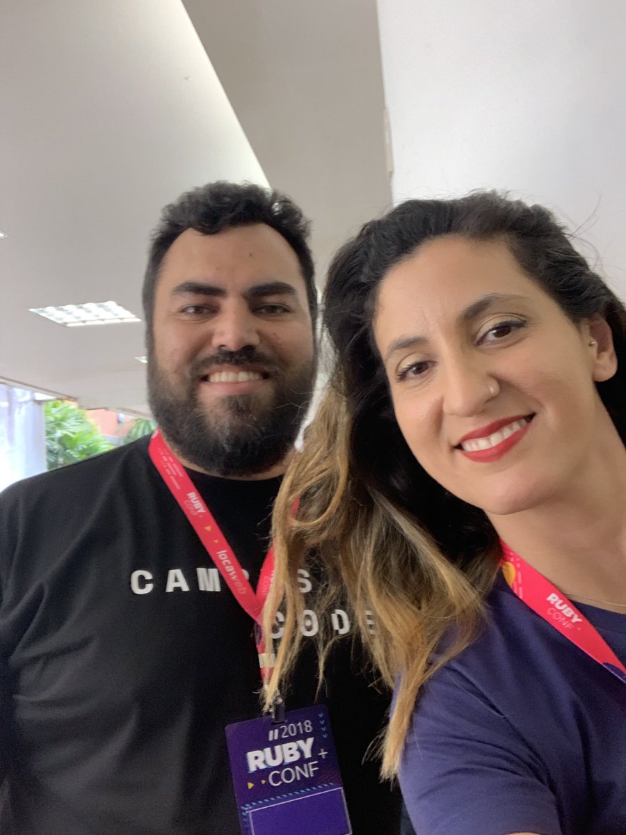 impulso_team's tweet photo. #rubyconfbr18 #Rubyconfbr
Hoje é o primeiro dia da Rubyconf. Foto com o João Almeida da Campus Code. https://t.co/99hSFnemun