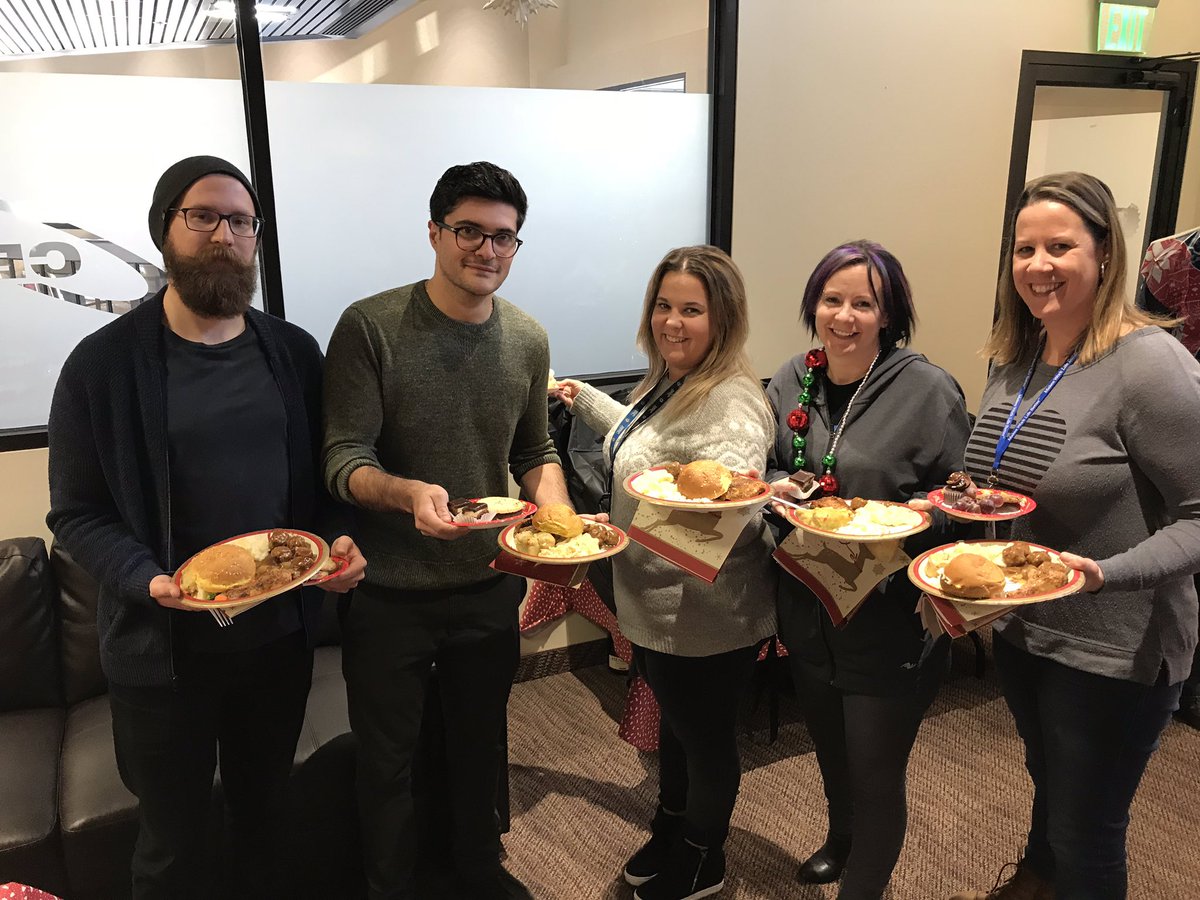 _christinetime_'s tweet photo. @Ceridian Winnipeg family holiday lunch! https://t.co/5TqXPEMcFZ