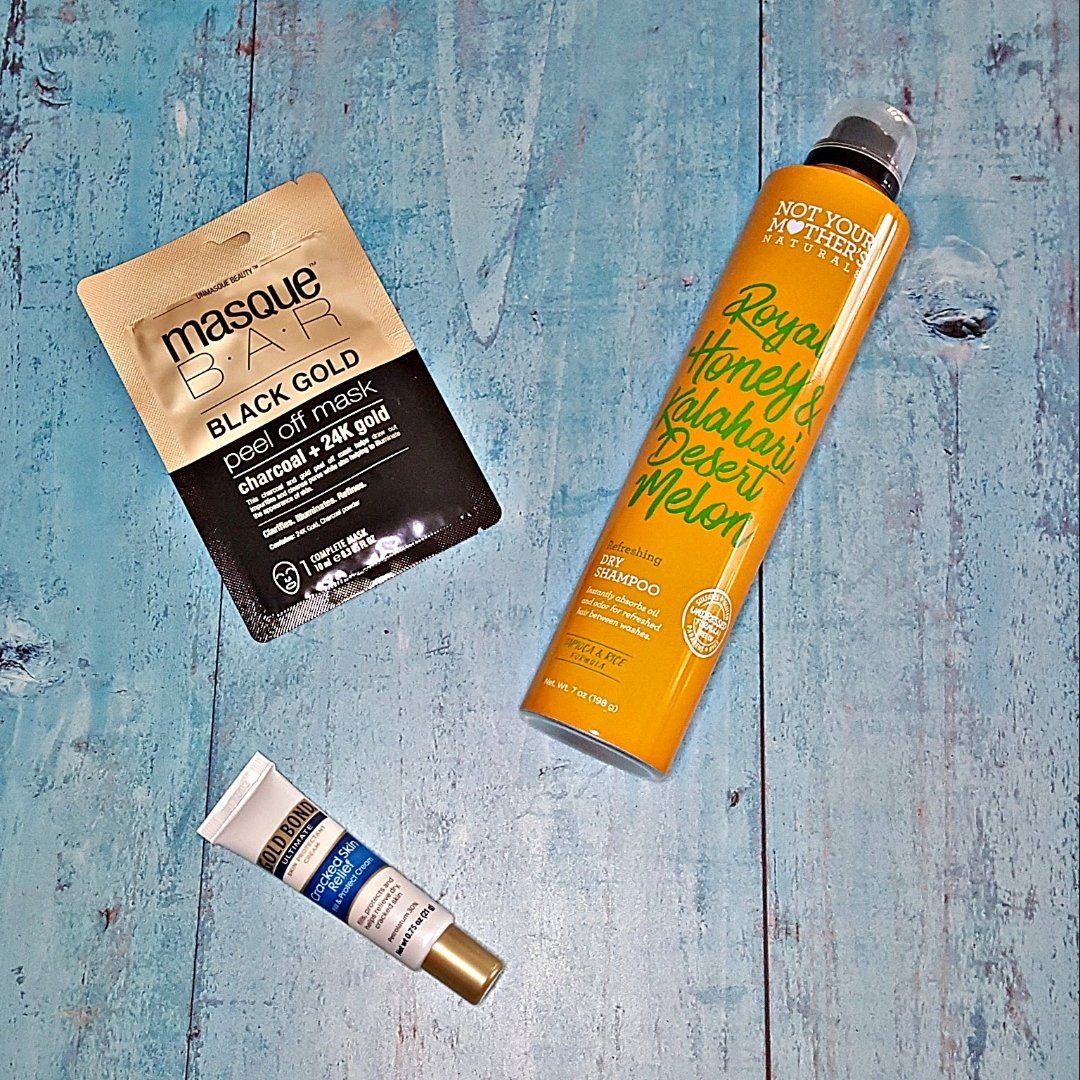 LaurieLivinLife's tweet photo. Some of my amazing new products I received complimentary! #LetItSnowVoxBox https://t.co/jzpENNdfDu