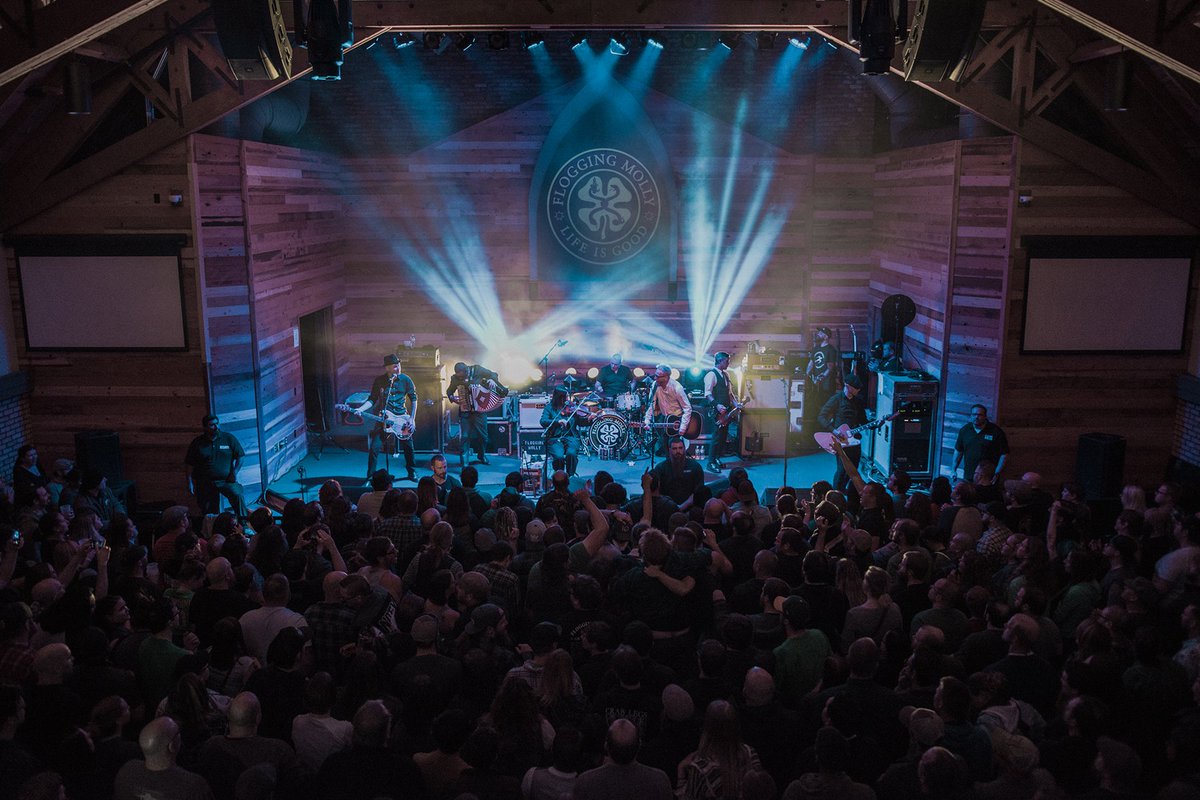 SanctuaryEvents's tweet image. #tbt to Flogging Molly at Sanctuary last year!  Photo by @jackstenerson