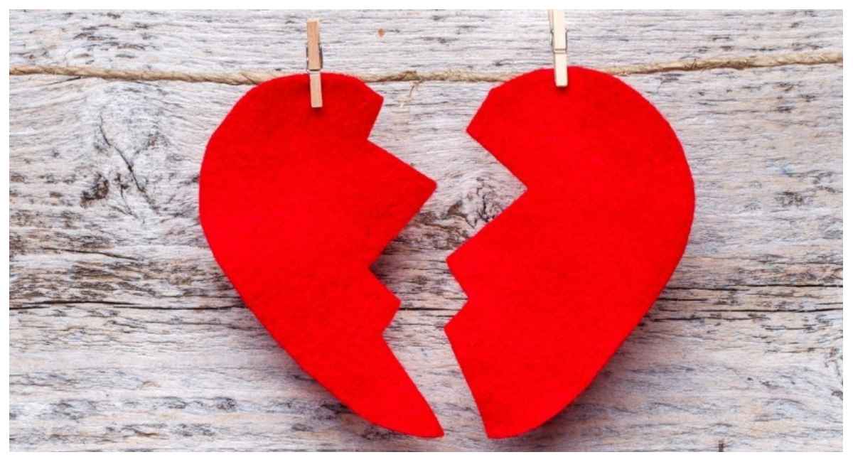 CapitalPue's tweet photo. ¿Cómo sobrellevar una ruptura de pareja ahora que viene Navidad? https://t.co/661AY0ooNf https://t.co/jMtFn8ETwq
