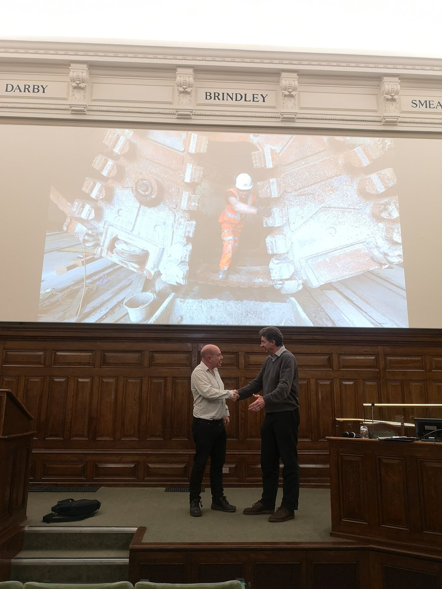 Enjoyed the <a href="/BTS_Tunnelling/">BTS</a> talk tonight by @Photogardner from Gardner Creative showing us 360 visualisations behind the scenes from Crossrail.