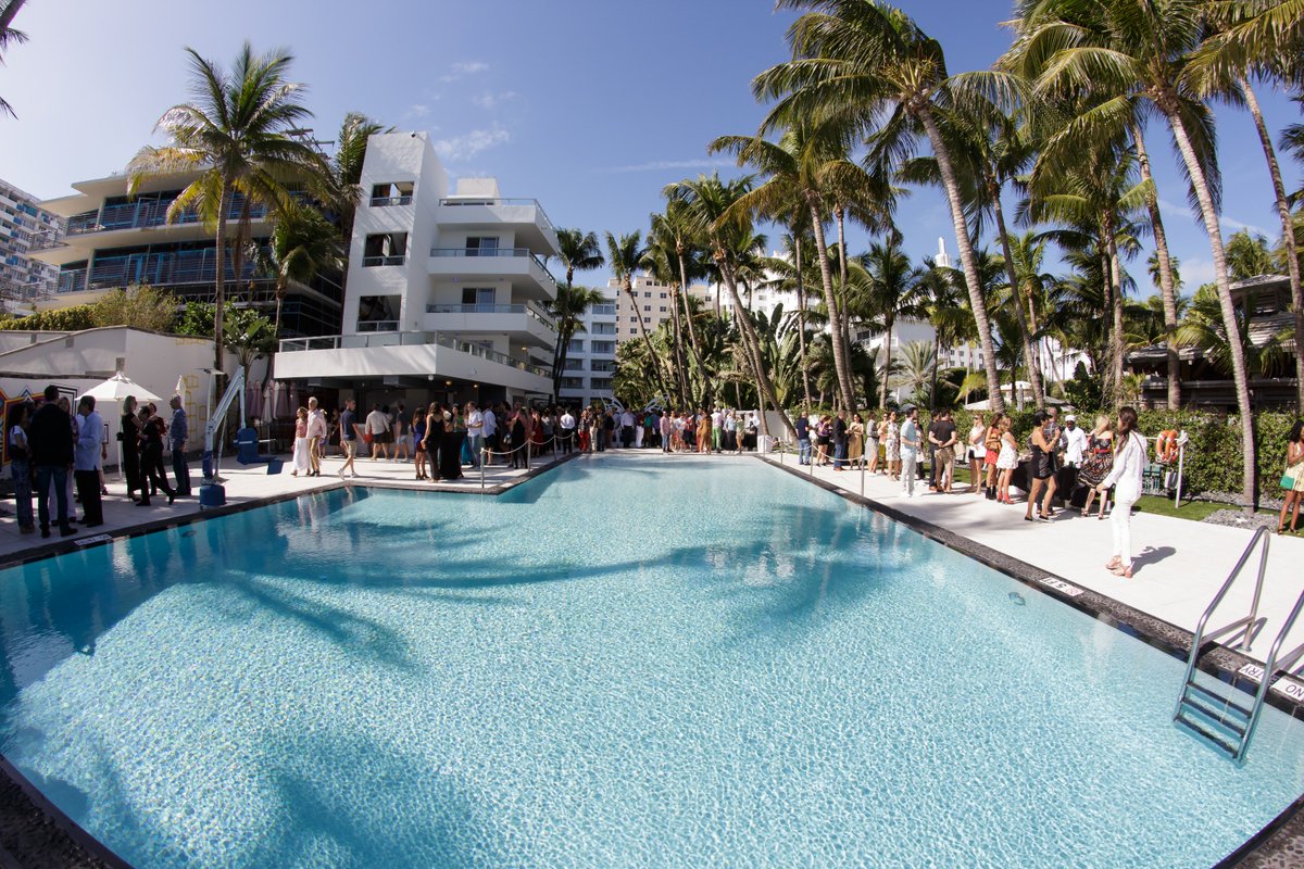 sagamorehotel's tweet photo. An incredible close to #SagamoreIsArt week at the 17th Annual Sagamore Brunch. A morning of champagne sips, delicious bites and immersive art experiences featuring a live performance by Jason Newsted and The Chophouse Band. https://t.co/er9PyFLEc0