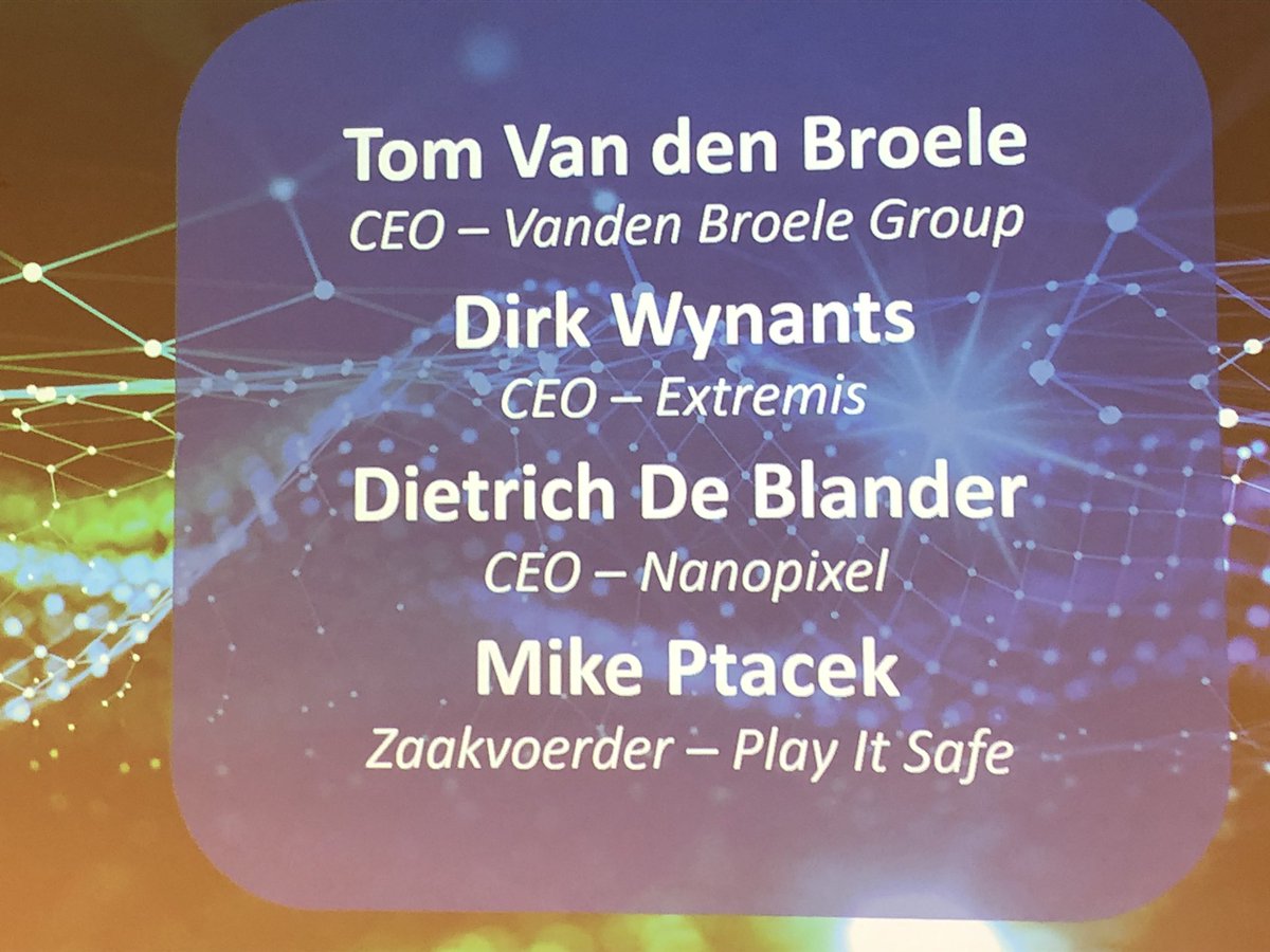 4 ondernemers met een fantastische ambitieuze visie op de toekomst. Terechte ambassadeurs! <a href="/POMWVL/">POM West-Vlaanderen</a> <a href="/XAcademybe/">Exponential Academy</a> <a href="/provinciewvl/">Provincie West-Vlaanderen</a>
