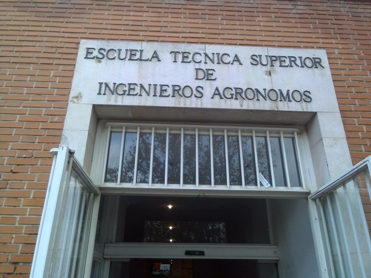 FIRETBF's tweet photo. Muchas gracias a @LaSiegaETSIAAB por abrirnos las puertas de vuestra casa y hacernos sentir como en la nuestra.
Gracias por vuestra hospitalidad y aguantar a estxs pesaos.
#Los5deInfosa
#InfosaGate https://t.co/FYqDIIyXop