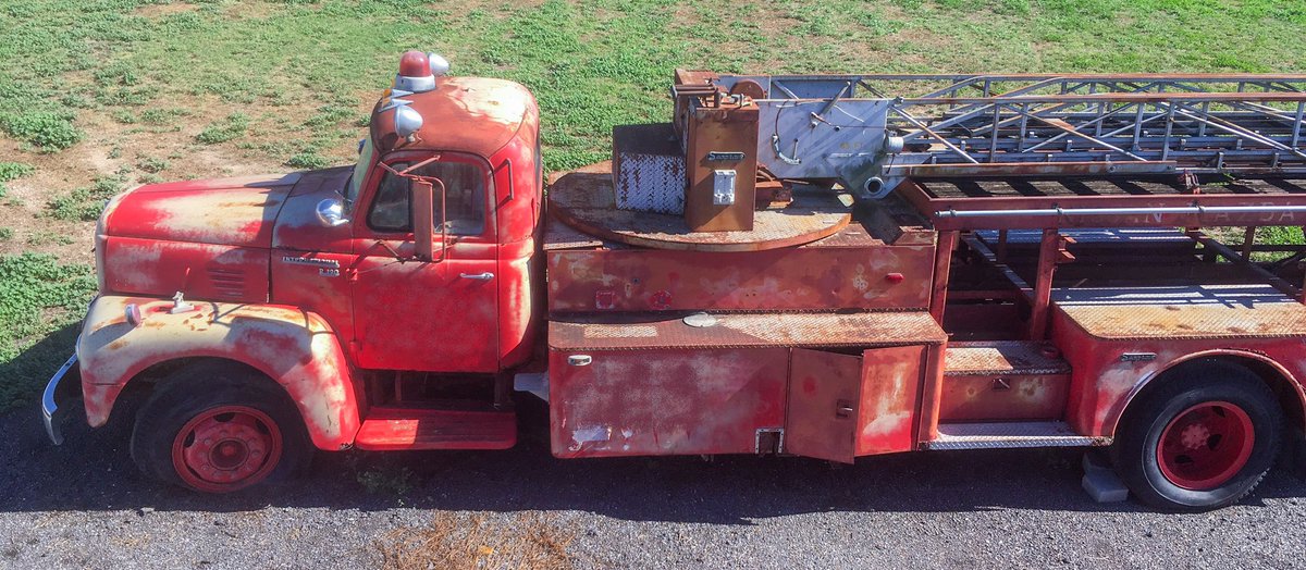 CityofMcAllen's tweet photo. Doing some last minute shopping? We have a great way for you to shop and give back! Help the fire department refurbish this 1940’s truck by purchasing a McAllen Firefighters Calendar for $20 (cash only) at the Central Fire Station, 201 N. 21st Street. #McAllenProud https://t.co/47k5sae5ju