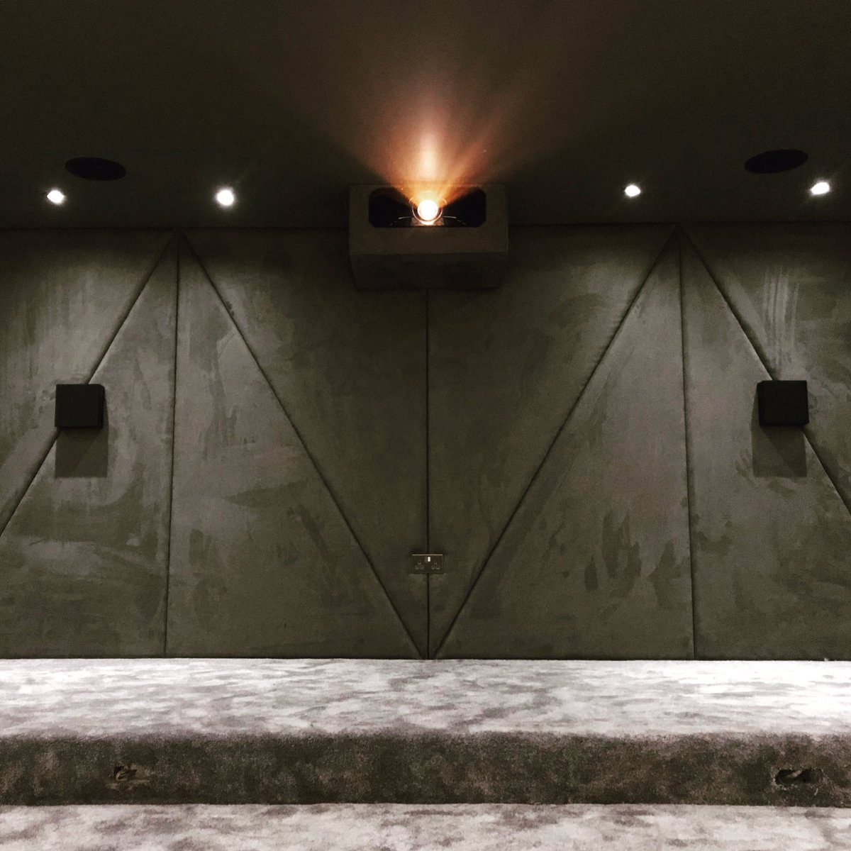 Nearing completion in time for Christmas. Our latest cinema room is looking stunning. Sony 4K projector, 130” wide screen and Artcoustic Dolby Atmos 7.2.4 
#homecinema #cinemaroom #mediaroom #essexbusiness #hometechgallery #kent #orpington #hometechnology #4k #uhd