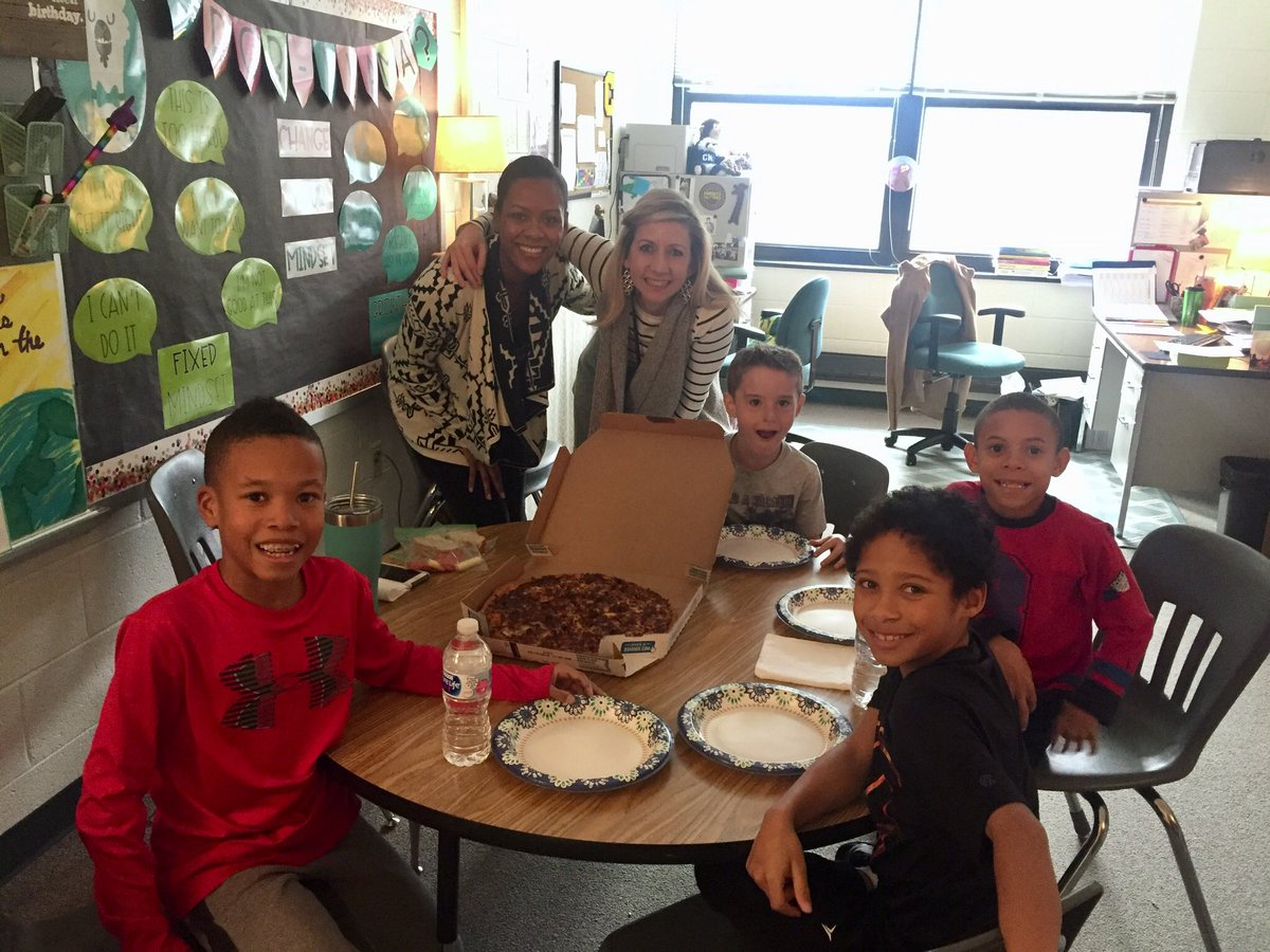 Congrats to these 3rd grade students for exemplifying our 3R’s and earning enough Bird Bucks for a special pizza party! @seldenslanding #PBIS