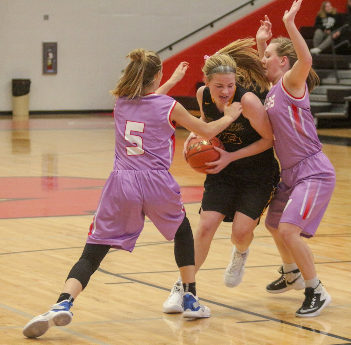 TheNews_Sports's tweet photo. Golden Hawks Soaring — @MP_GirlsBBall is out to a 6-0 start. https://t.co/iHZmzGdUYZ https://t.co/ixVkFWnTyZ