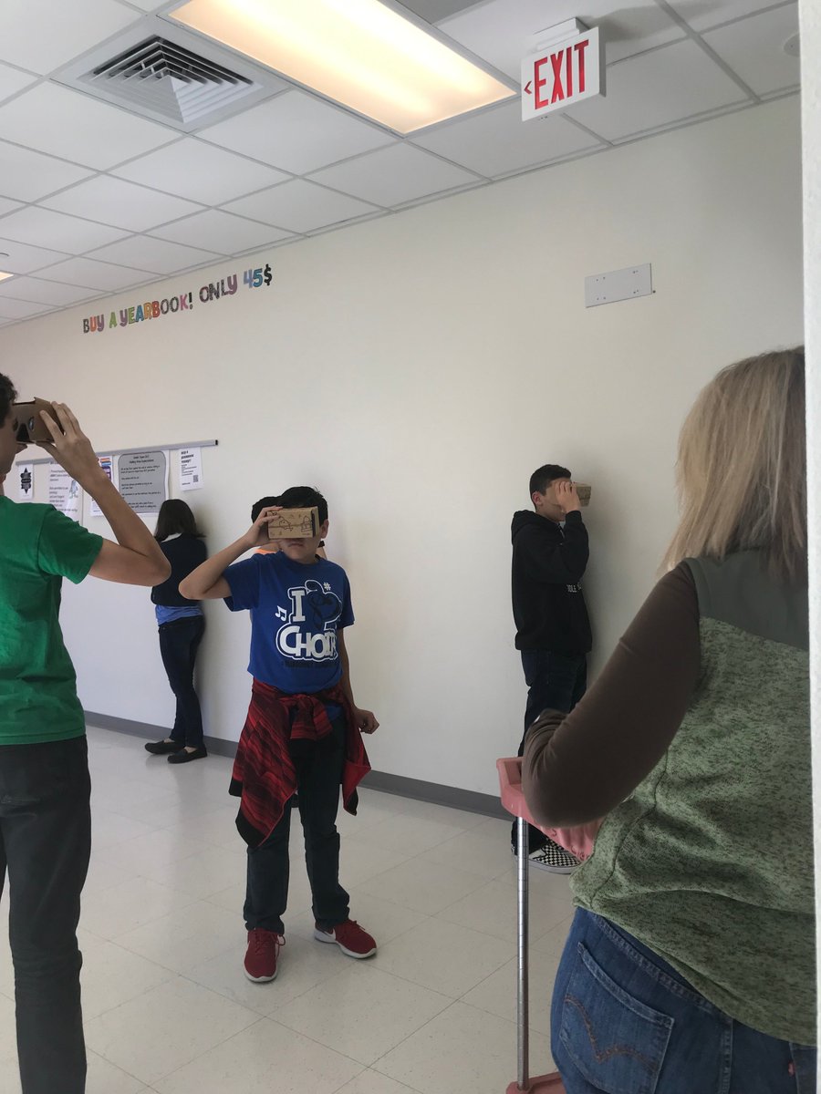 Students in Ms Smith's <a href="/CTMS_Cougars/">Chisholm Trail MS</a> 8th grade <a href="/RRISD_science/">RRISD Science</a> class using #googleexpeditions to get a close up look at the deforestation of Borneo. Great extension to lesson! #RRISDtech #RRISD1family