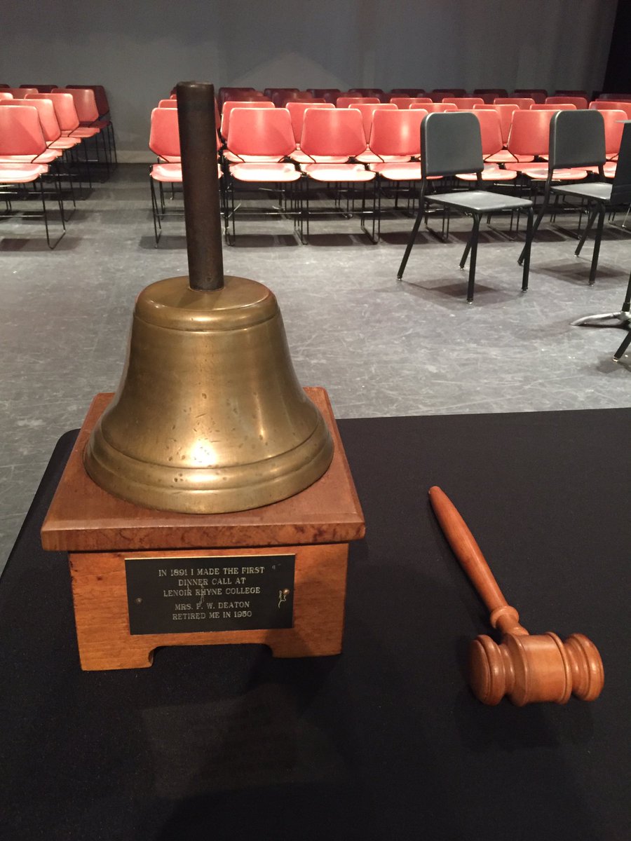 lenoirrhyne's tweet image. The ringing of the University Bell will take place at 4 pm to begin today’s Commencement Ceremony. If you can’t join us in person, watch the live stream at lr.edu.

#LRUGOGRAD