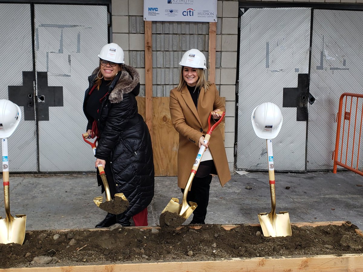 Ms_Brookelyn's tweet image. #NYCDevelopment #Groundbreaking #Bronx