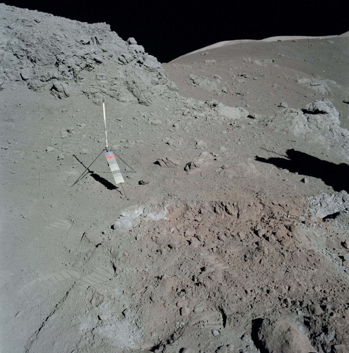 JPMajor's tweet photo. Orange soil discovered on the Moon by #Apollo17 astronauts Jack Schmitt and Gene Cernan at Shorty Crater on Dec. 12, 1972.

"Quite frankly, when Jack said he saw orange soil, I began to wonder if he hadn't been on the Moon too long. Until I saw it myself." https://t.co/4qEVhnovS9 https://t.co/OGMKRfL03v