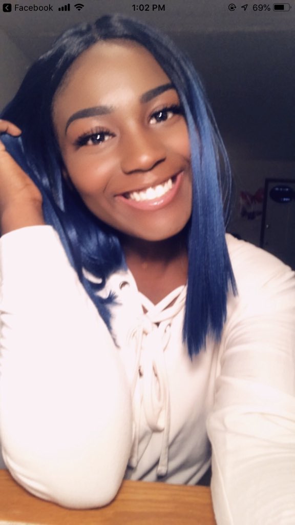 kppnpwkrssy's tweet image. In the jungle everyday, you finally met a wolf in this world full of snakes baby ♿️💙 #BDAYWEEK